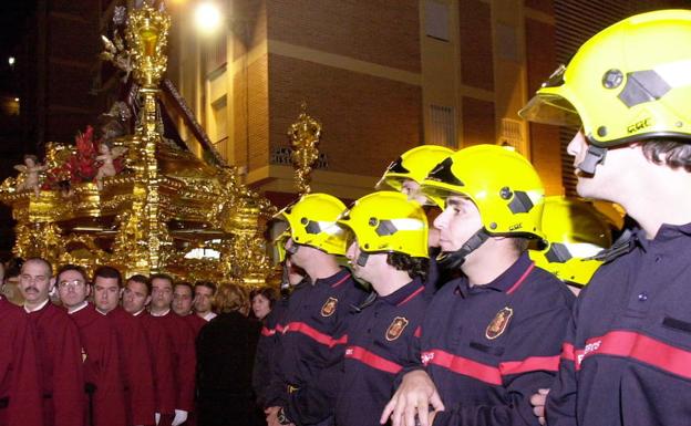 El Ayuntamiento veta el desfile de bomberos con Misericordia por el conflicto laboral