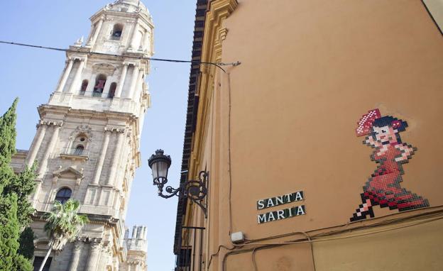 El juez cita a Fernando Francés como investigado por los mosaicos de Invader