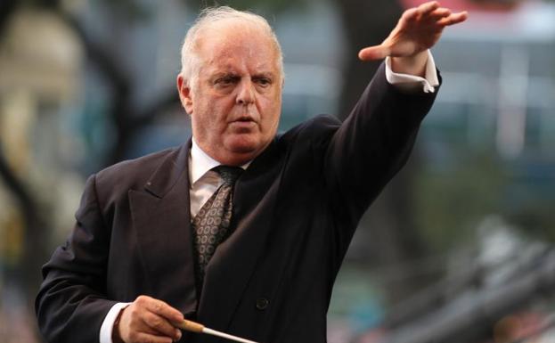 Barenboim devuelve un prestigioso premio en Alemania