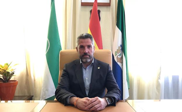 Mijas anuncia 4 millones para el futuro hospital y lanza la pelota a la Junta