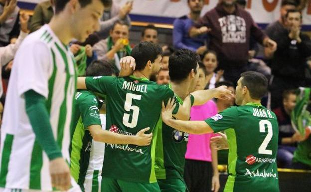El UMA Antequera no puede fallar en Córdoba si quiere pelear por el ascenso