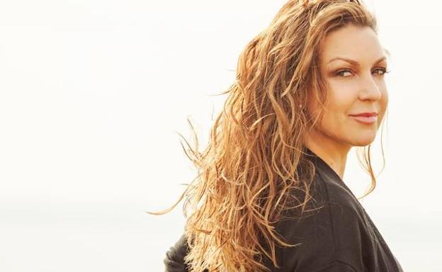 «Tengo la suerte de tener un público que me sigue soportando»