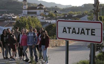 Jóvenes: el tesoro más cuidado del pueblo más pequeño de Málaga