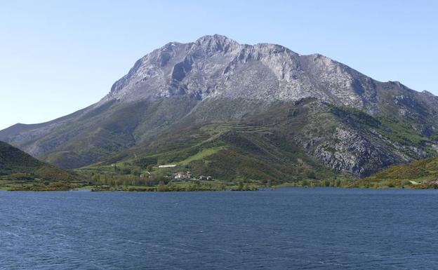 Fallece un montañero en Palencia cuando hacía esquí de travesía