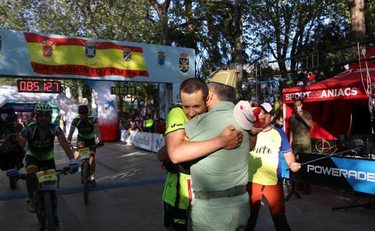 Fotos de la 21 carrera de los 101 kilómetros de la Legión en Málaga