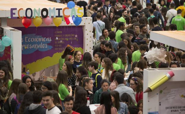 Uno de cada diez estudiantes de la UMA cambia de carrera durante el primer curso