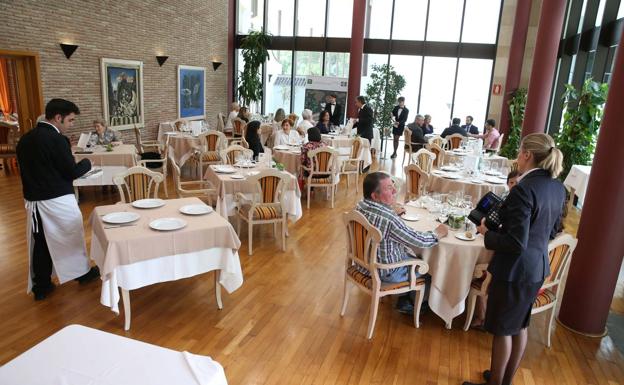 «Contábamos los días para volver a comer en La Cónsula»