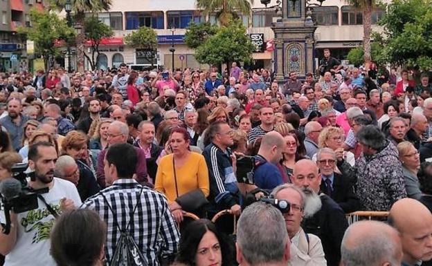 Miles de personas se concentran en Algeciras pidiendo más compromiso en la lucha contra el narcotráfico