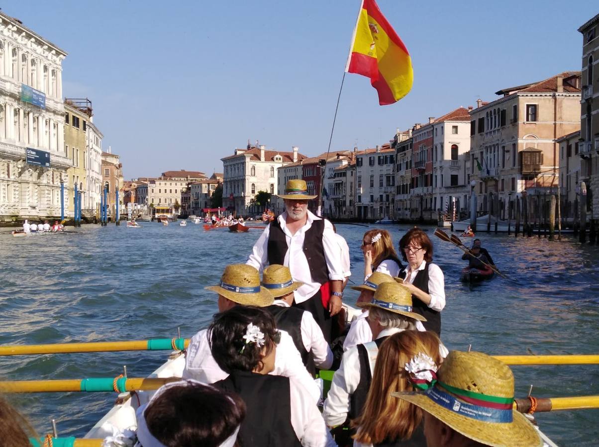 Las jábegas malagueñas por Venecia, en imágenes