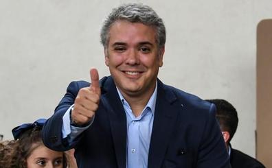 El uribista Duque y el izquierdista Petro se disputarán la presidencia de Colombia en segunda vuelta