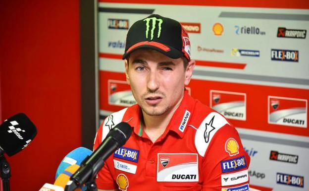 Lorenzo: «Voy a correr en MotoGP y será con una moto competitiva»