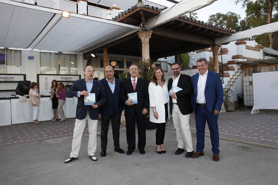 Así fue la presentación del libro 'Los baños del Carmen (1918-2018), un siglo en la historia'