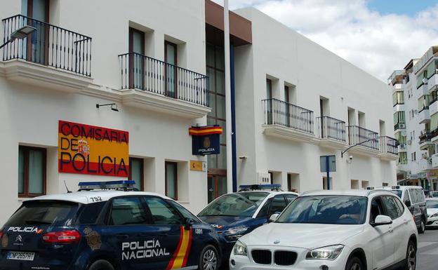 Los agentes de Estepona acusados de una agresión sexual acababan de terminar un servicio extraordinario de 24 horas