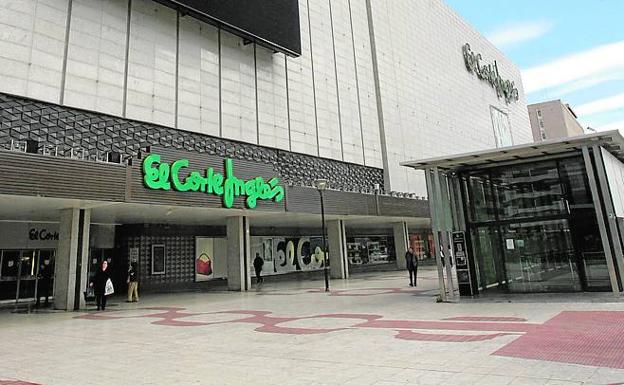 El Corte Inglés busca viaje tranquilo para cambiar de pantalla