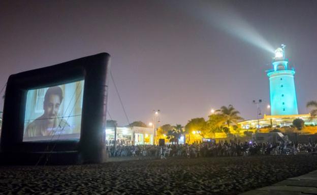 Cartelera del cine de verano 2018 en playas y barrios de Málaga