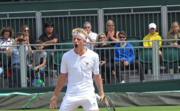 Victoria para Davidovich y derrota de Menéndez en la previa de Wimbledon