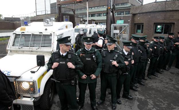 Dublín nombra jefe a un policía norirlandés