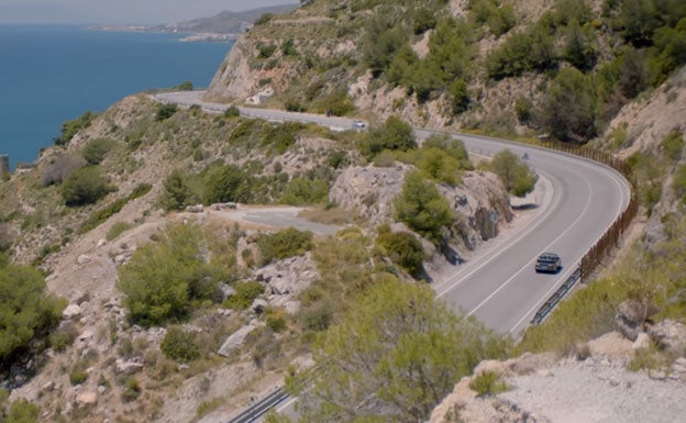 Gin Larios escoge Maro, Frigiliana y Mijas para rodar 'Otro de esos sueños tuyos'