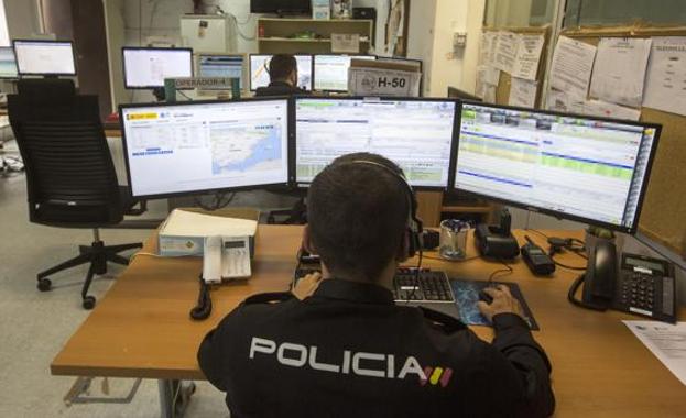 Detenido un joven de 19 años por hacerse pasar por un operador de sala del 091