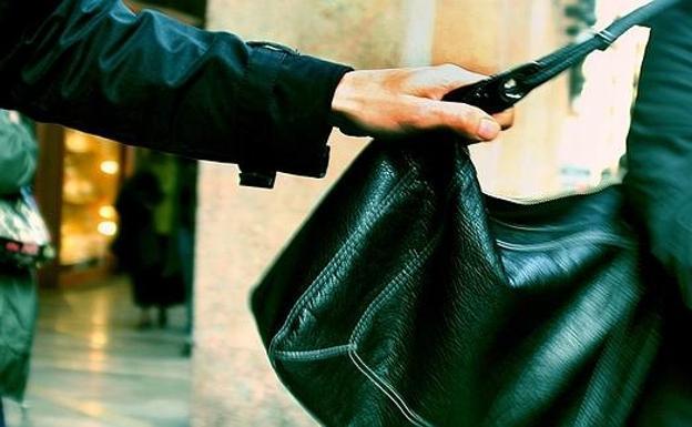 Un acusado de matar a un ladrón dice que solo quiso auxiliar a la víctima del robo en Fuengirola