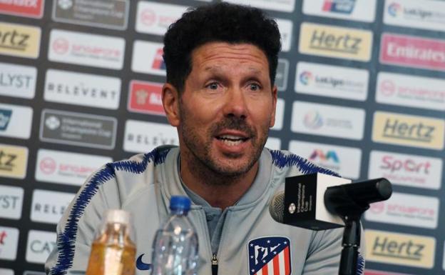 Simeone: «En un equipo importantísimo, Messi seguramente es mejor que Ronaldo»