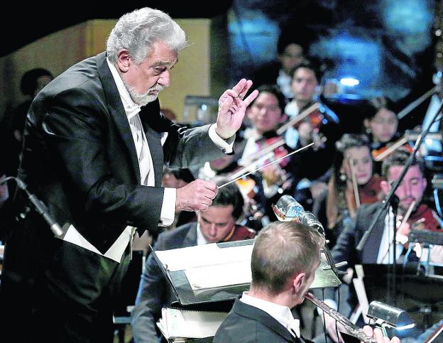 Plácido Domingo debuta como director de orquesta en Bayreuth, el feudo de Wagner