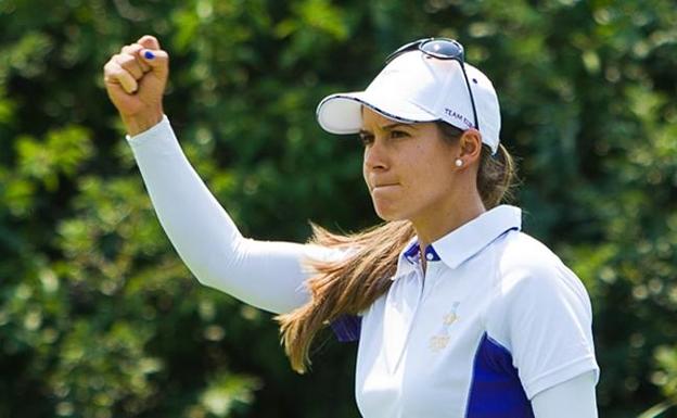 Azahara Muñoz, a nueve golpes de la cabeza tras una gran jornada en el British