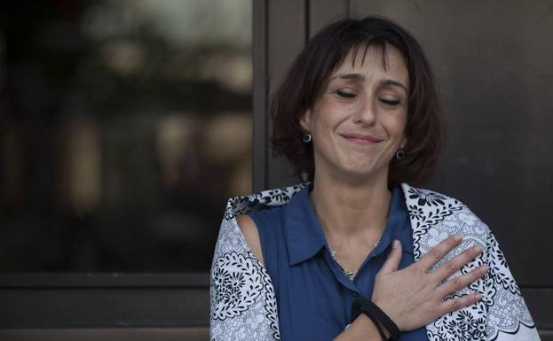 La justicia italiana concede a Juana Rivas 15 días con sus hijos en Cerdeña