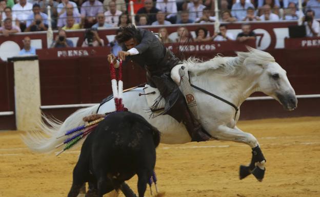 Ventura pierde la puerta grande con los aceros