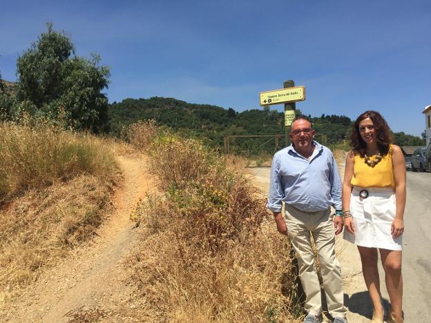 La Diputación invertirá 60.000 euros en un sendero de subida a la Sierra del Hacho de Gaucín