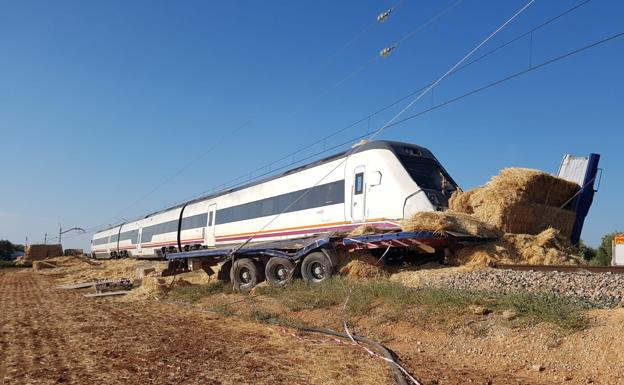 El Ayuntamiento de Fuente de Piedra pedirá la retirada de los pasos a nivel del municipio tras el accidente del tren