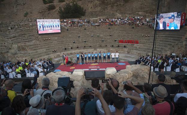 El Teatro Romano de Málaga recibe al pelotón de La Vuelta