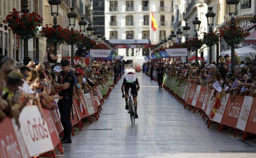 La Vuelta viste de fiesta a Málaga