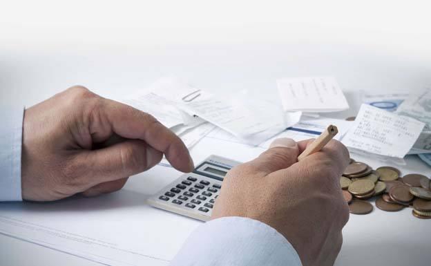 ¿Puedo emitir facturas sin estar dado de alta como autónomo?