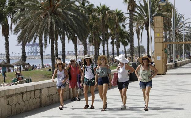 Frenazo turístico en la Costa del Sol