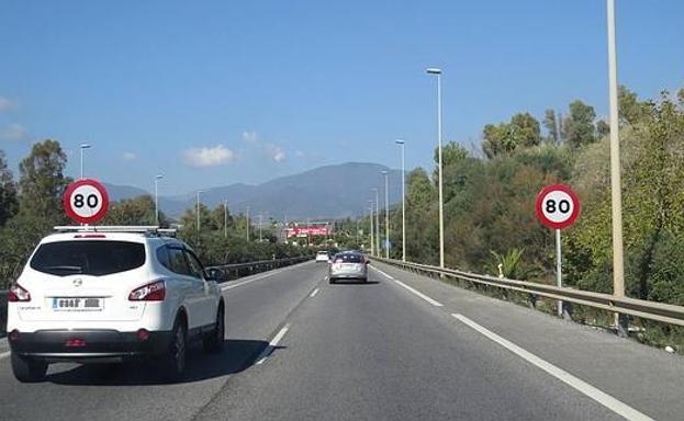 ¿Sabes cuáles son los límites de velocidad en las carreteras convencionales de Europa?