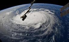 Un millón de personas deben evacuar sus casas en Carolina del Sur por el huracán Florence