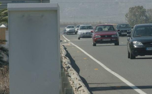 Torrox instala un radar informativo para concienciar sobre la velocidad