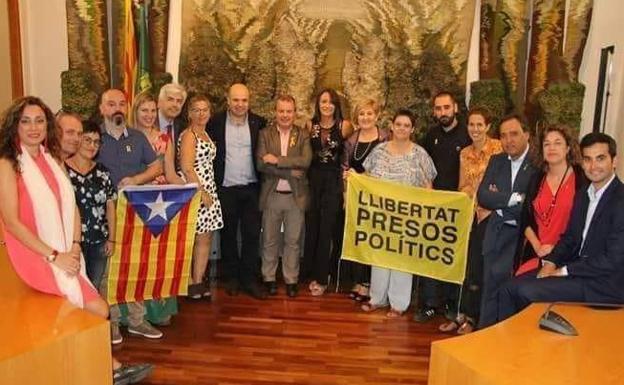 Sant Sarduní pide disculpas a la alcaldesa de Cañete por ser «víctima involuntaria» de la situación política en Cataluña