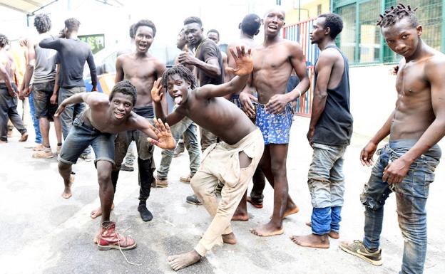 Varios inmigrantes heridos tras una pelea multitudinaria en el CETI de Ceuta