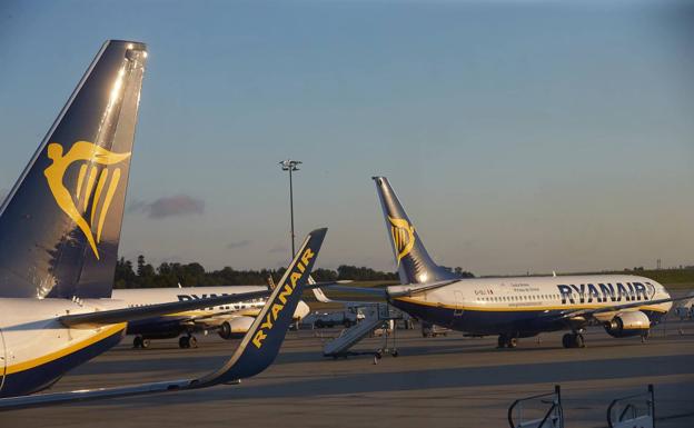 Sindicatos de tripulantes de cabina convocan huelga en Ryanair para el próximo día 28