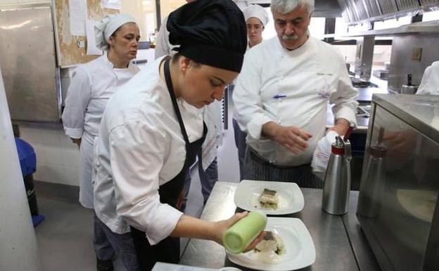 La Cónsula y La Fonda abren el curso el lunes 24 con todas sus plazas completas
