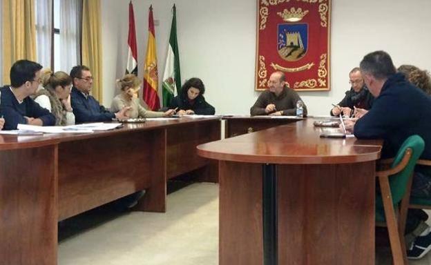 El Defensor del Pueblo exige al Ayuntamiento de Alozaina que aclare por qué no se celebran plenos ordinarios