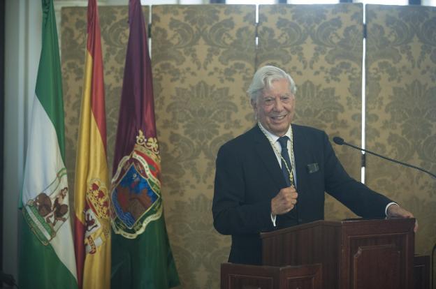 Mario Vargas Llosa: «La transformación de Málaga es prodigiosa»