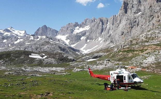 Una senderista malagueña, rescatada en los Picos de Europa