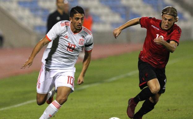 Rafa Mir premia a España