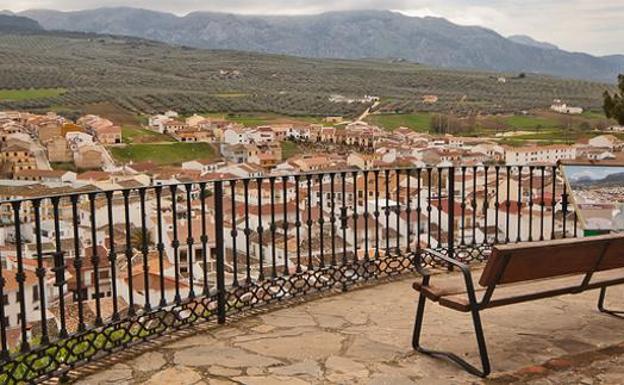 Herido un trabajador de 61 años tras caer de un andamio a un depósito de cinco metros de profundidad en Villanueva del Trabuco