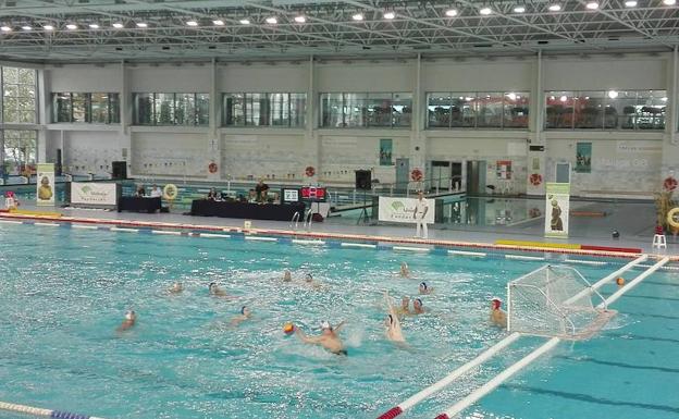 El Waterpolo Málaga debuta con derrota ante el subcampeón