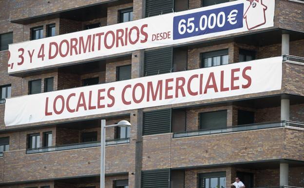 La banca responde al alza del euríbor con las hipotecas más caras en dos años