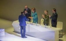 Santiago Ydáñez logra el premio BMW de Pintura